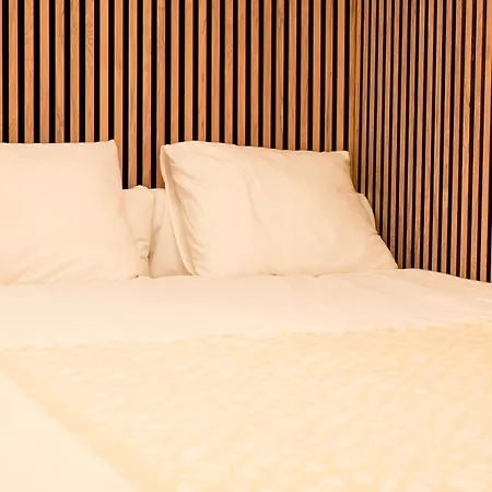 Apartment 5 Mins From El Palo Wifi & Ac