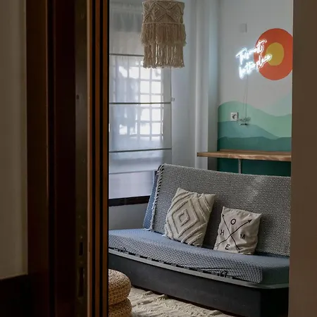 Apartment 5 Mins From El Palo Wifi & Ac